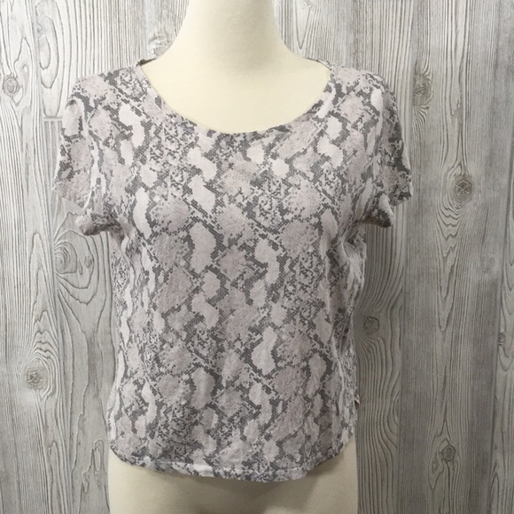 H&M Animal Print Short Sleeve Top White & Gray Small - Picture 1 of 8